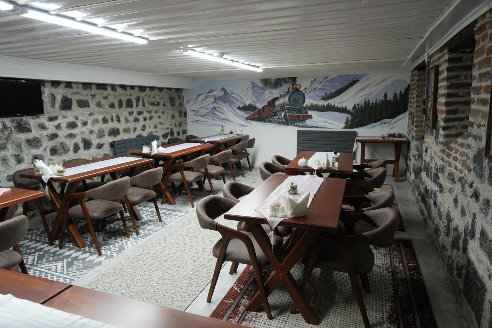 Mihman Konak Hotel Kars Buitenkant foto