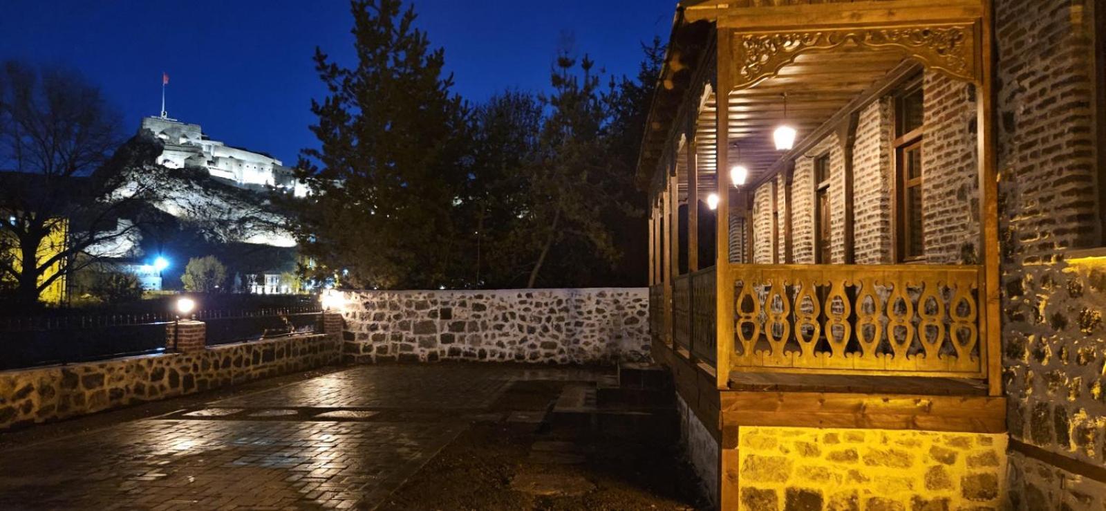 Mihman Konak Hotel Kars Buitenkant foto