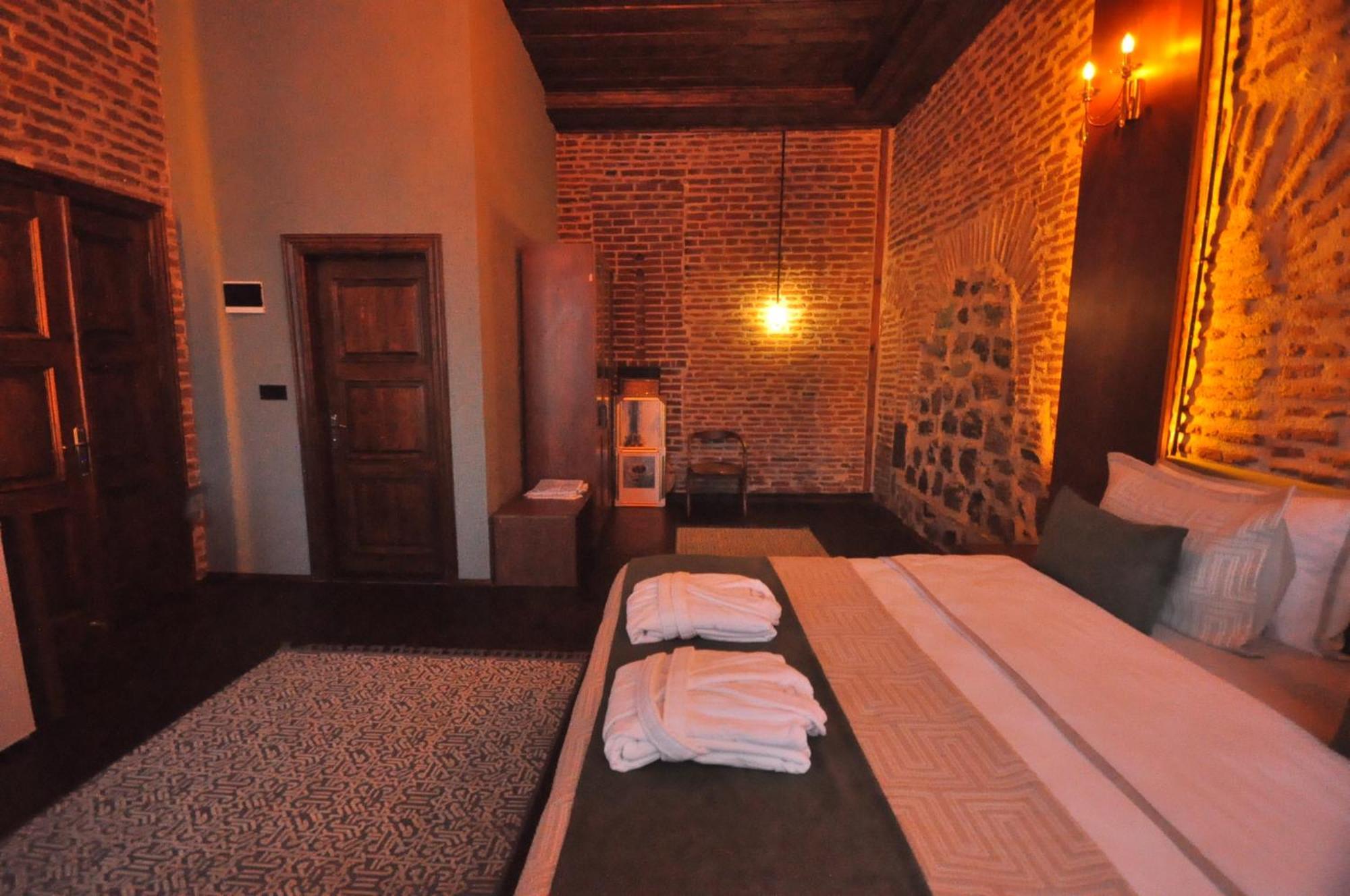Mihman Konak Hotel Kars Buitenkant foto