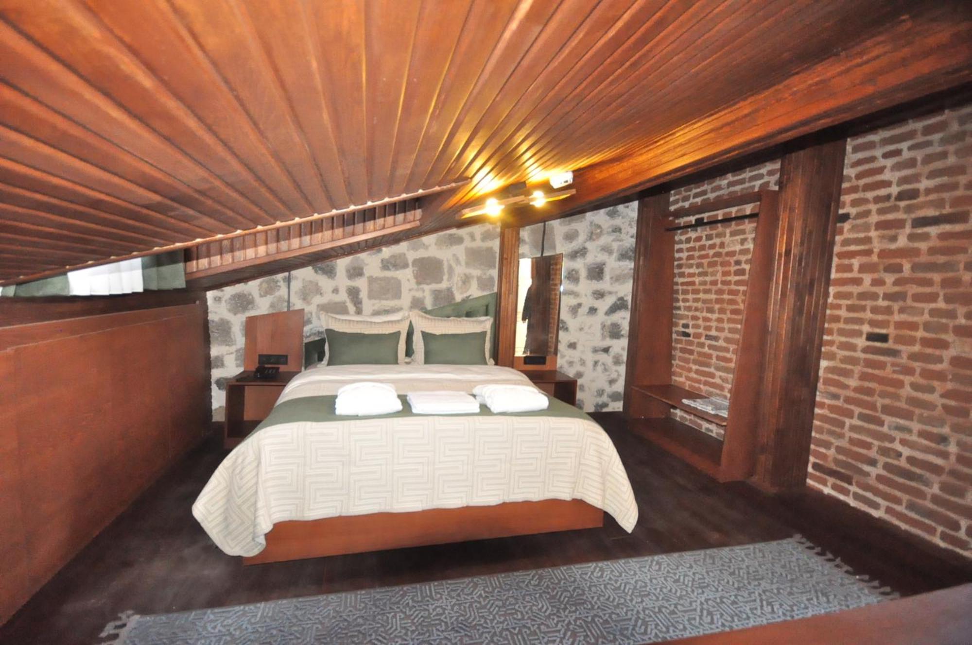 Mihman Konak Hotel Kars Buitenkant foto